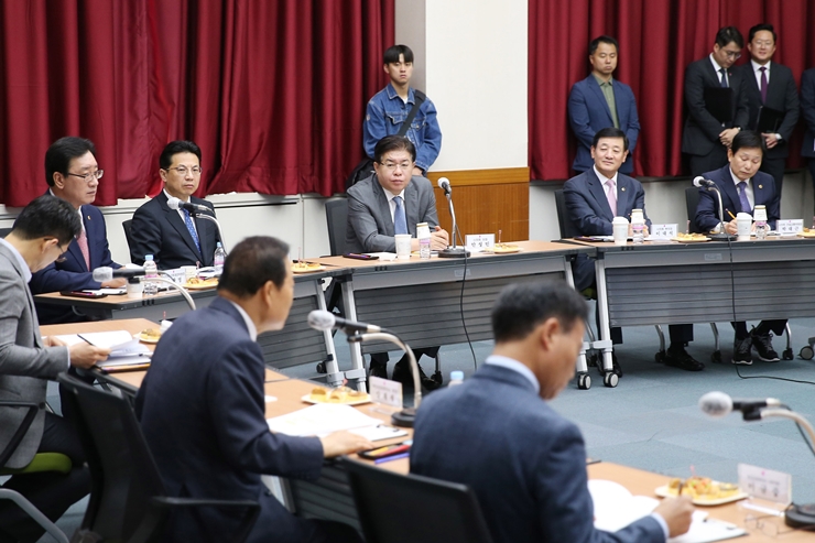 10-1cw18 부산시의회 시정현안 간담회